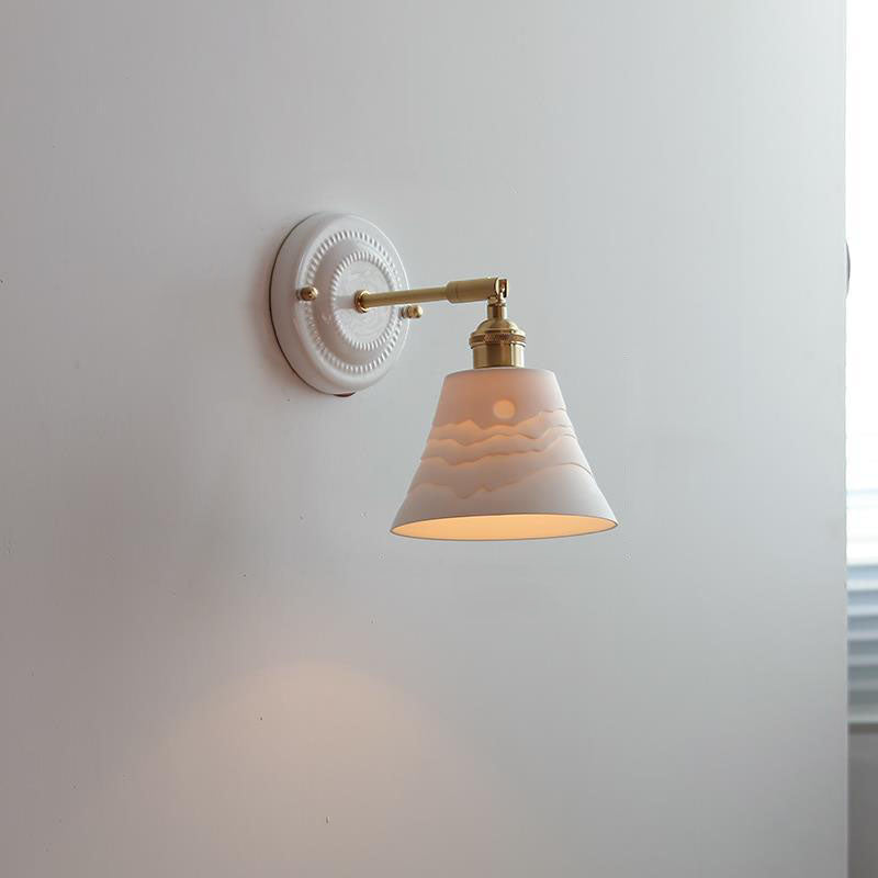 Classic Vintage Round Ceramic and Brass 1-Light Wall Sconce for Living Room