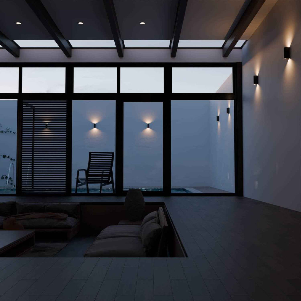 Elara Wall Light | Warm White 2700K, IP54 Rated