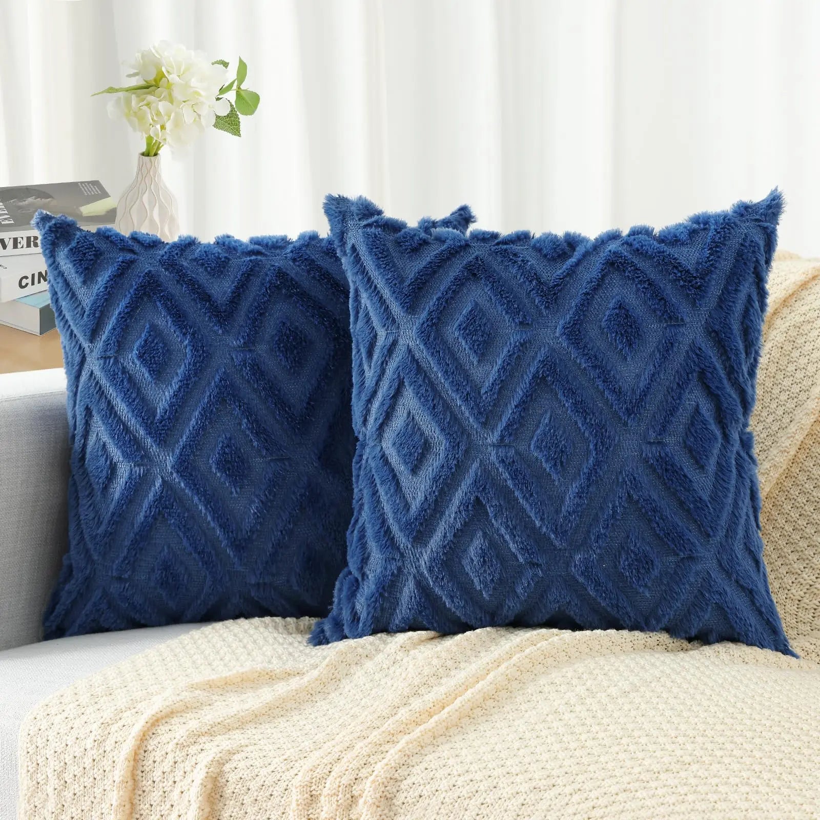 Elarina - Christmas Throw Pillow Decorative Cushion Set of 2