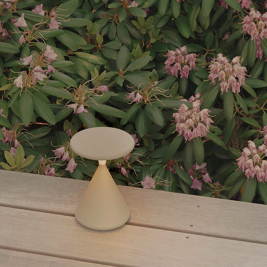 Nero Outdoor Lamp | IP54 Waterproof, Touch-Dimmer