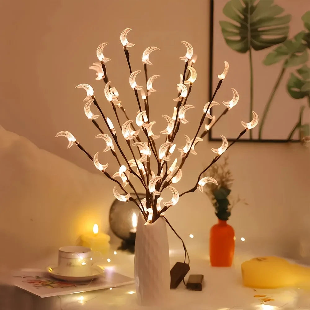 Elunara – LED Ceiling Decoration with Stars and Moons on Battery (20 Lights)