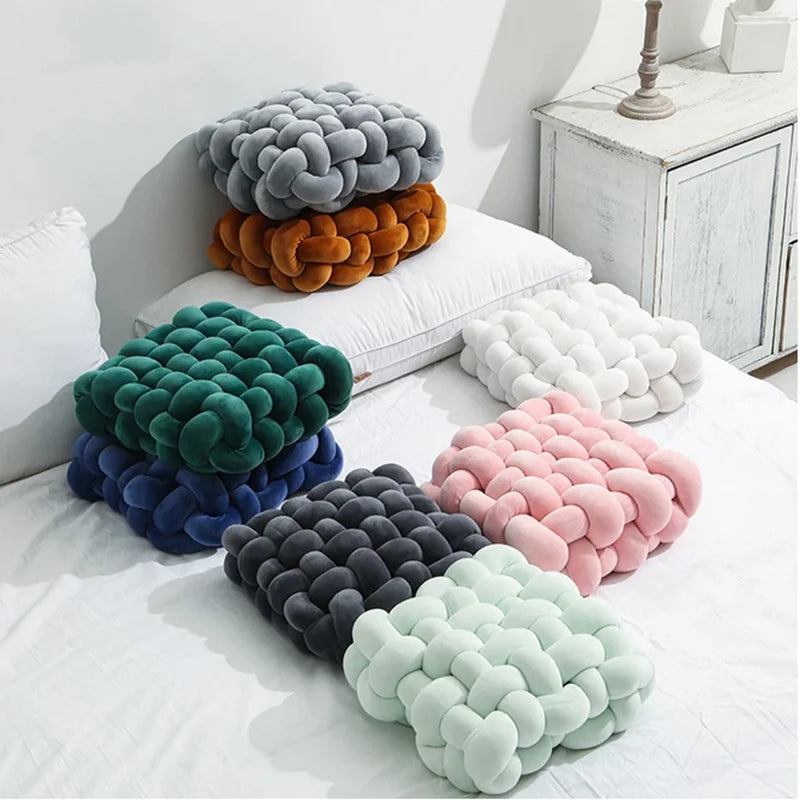 Alvèra – Woven Knot Decorative Pillow Square