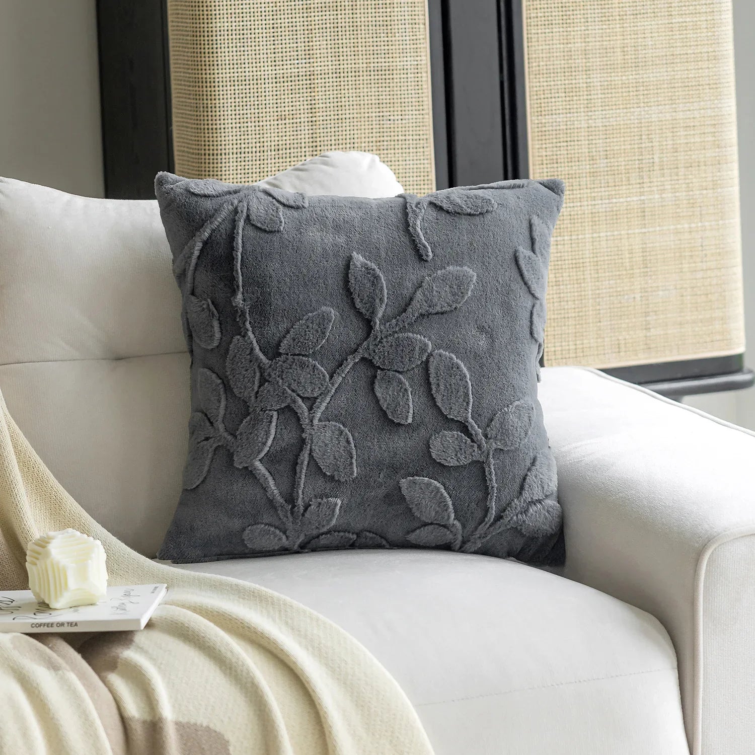 Sylvaran - 3D Jacquard Velvet Decorative Pillow with Leaf Pattern 45x45cm