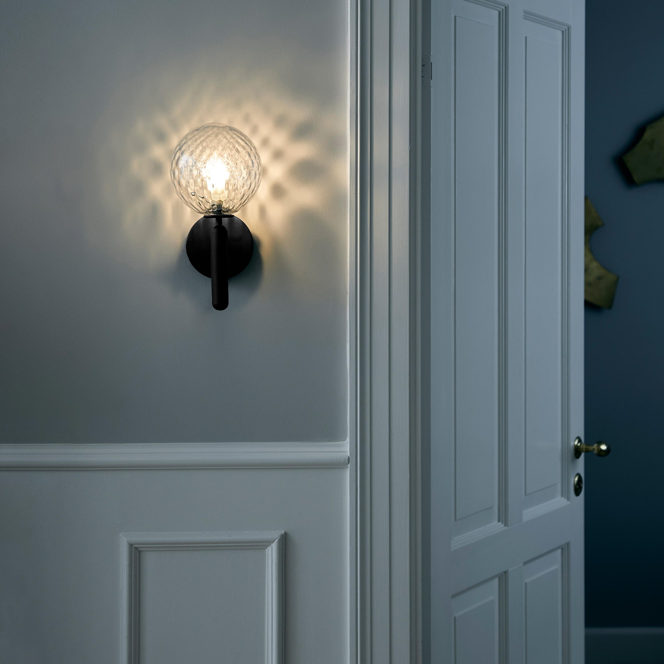 Scandinavian Brass Glass Globe LED Wall Light 1-Light