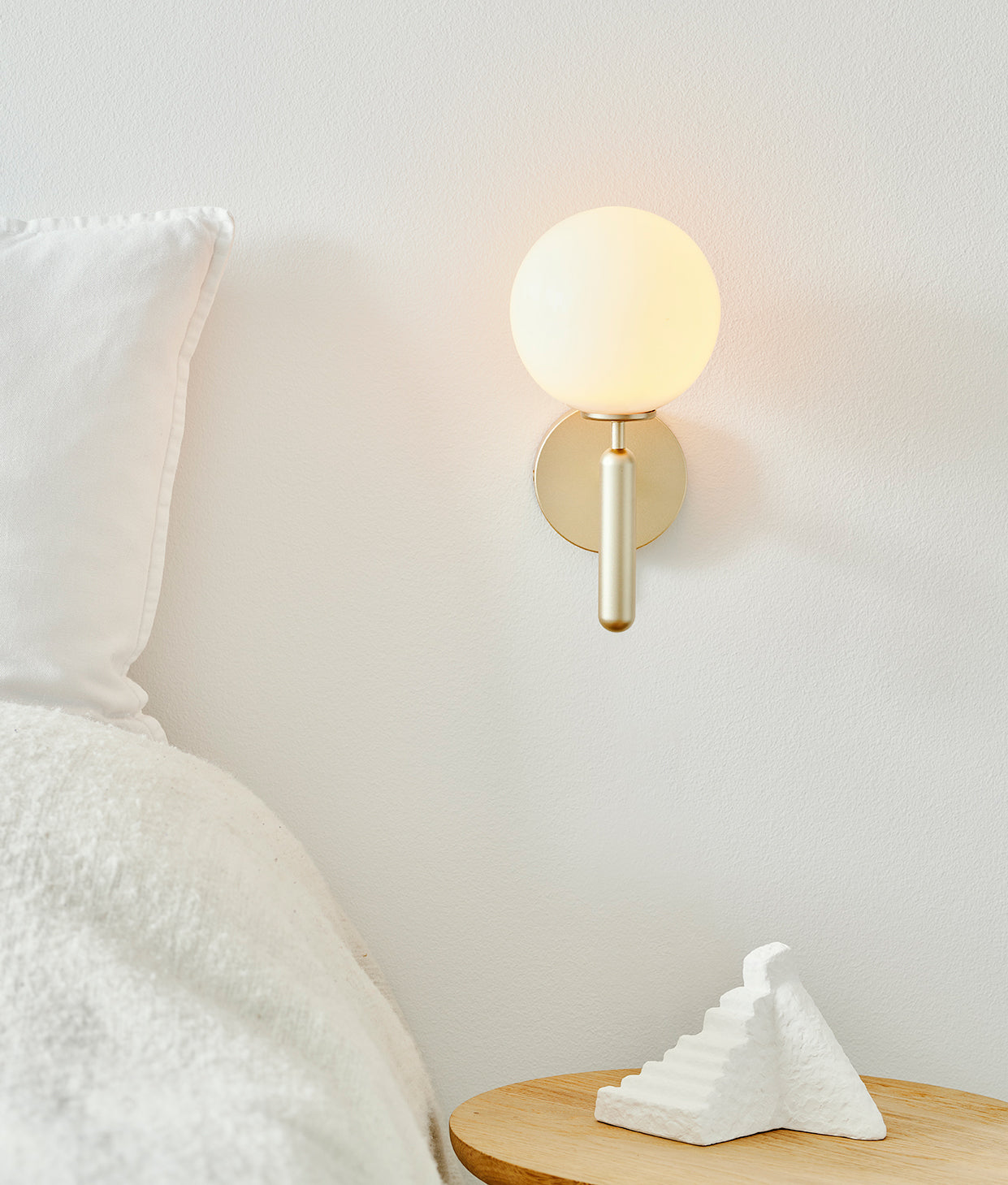 Scandinavian Brass Glass Globe LED Wall Light 1-Light