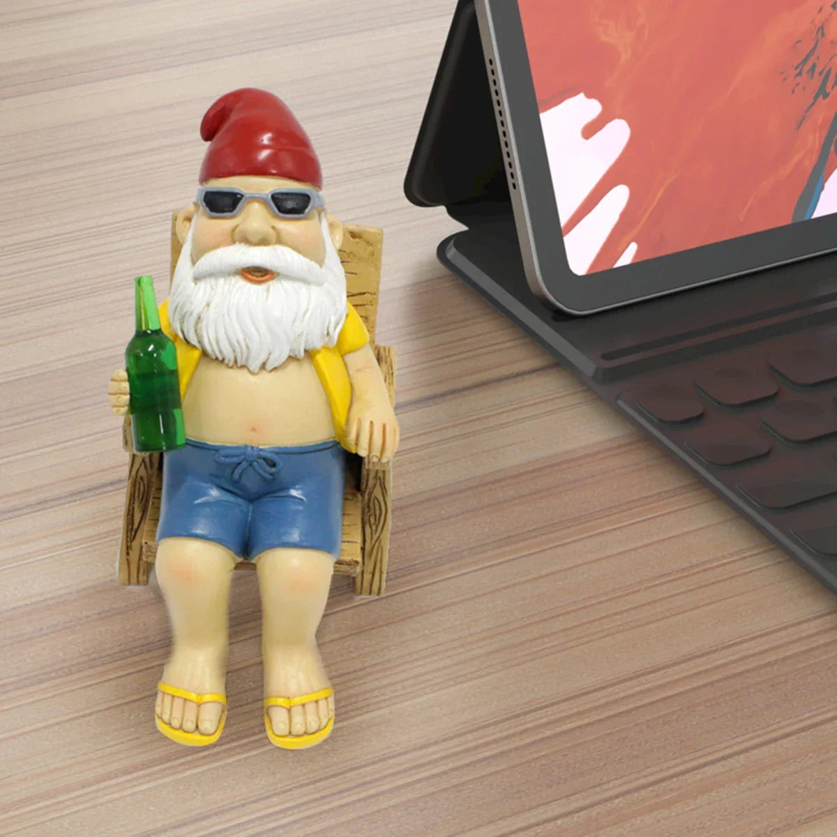 Drusiana - Sunbathing Gnome Figurine Made of Resin with Reclining Chair for Garden Decoration