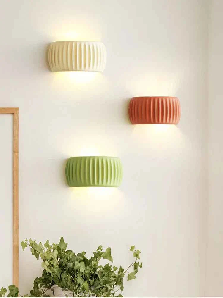 Bello Wall Lamp | Textured Resin, Up & Down Lighting