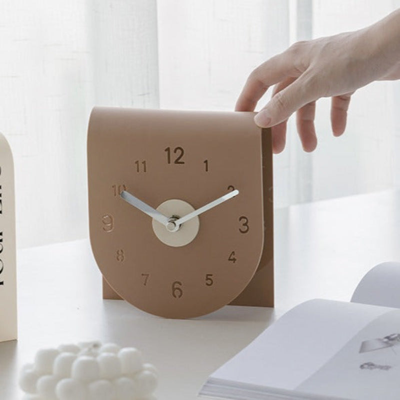 Silent Desk Clock Minimalist Battery Powered Quiet Quartz Movement