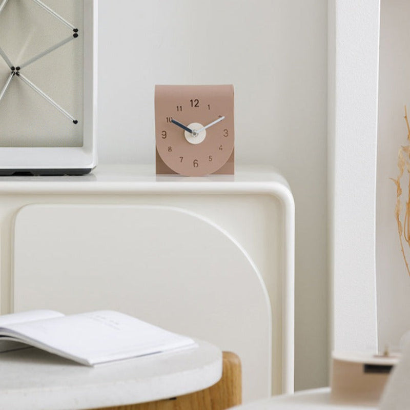 Silent Desk Clock Minimalist Battery Powered Quiet Quartz Movement