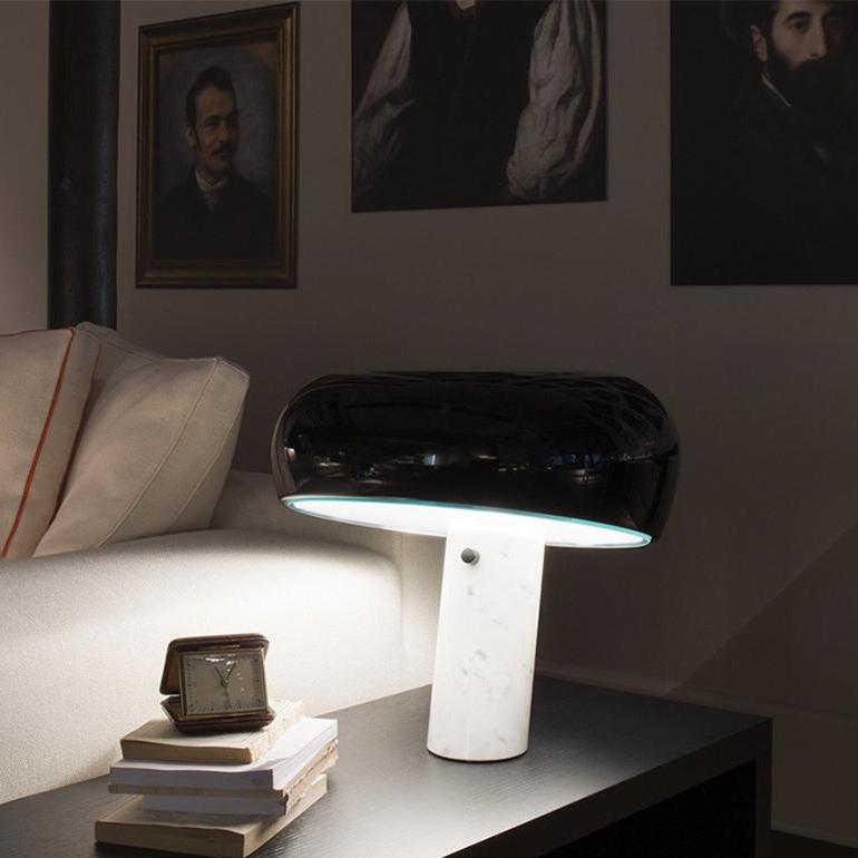 Bello Tafellamp | Italiaans Carrara Marmer, Nostalgisch Silhouet