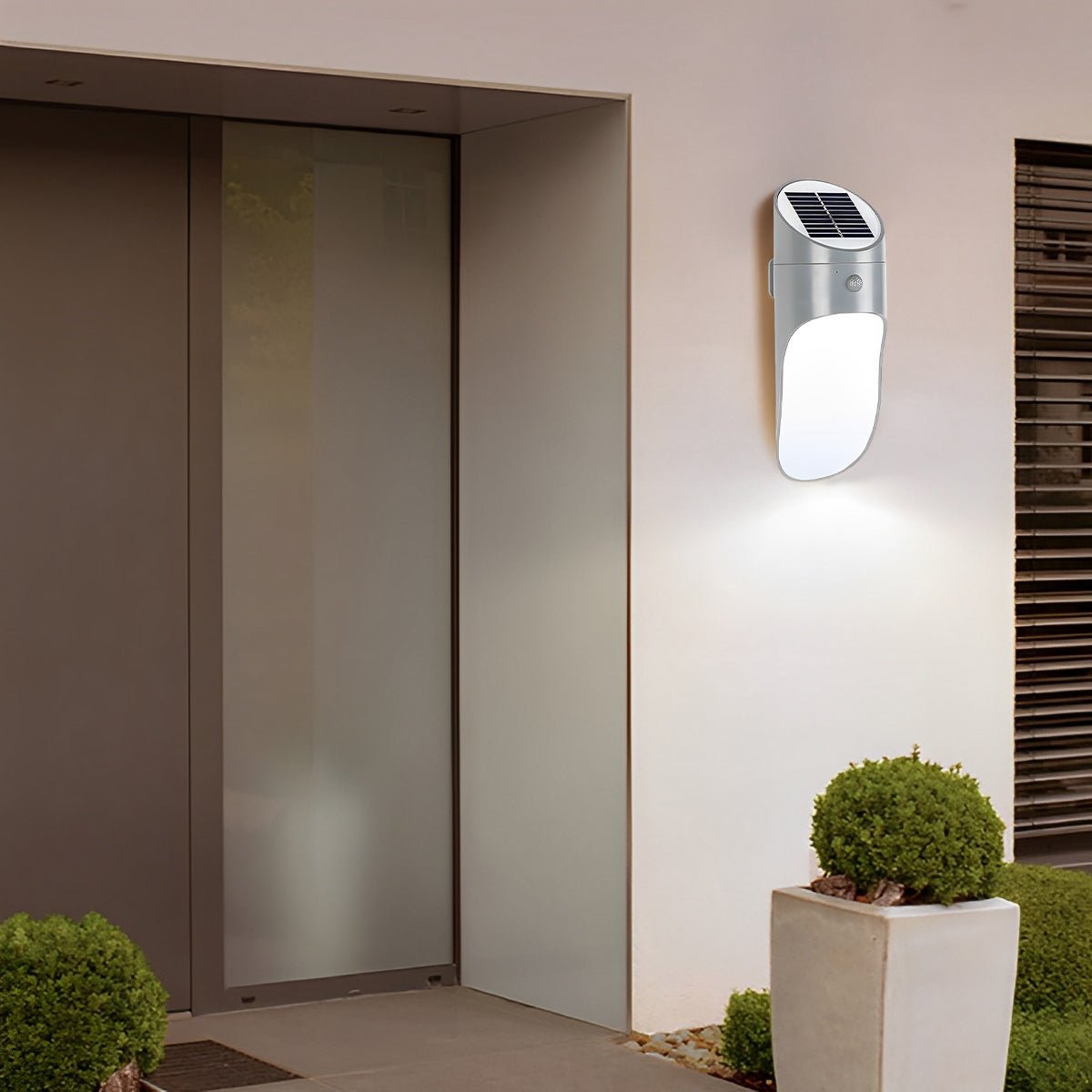 Solar Motion Sensor Wall Light, Outdoor Wireless LED Security Light, Weather Resistant