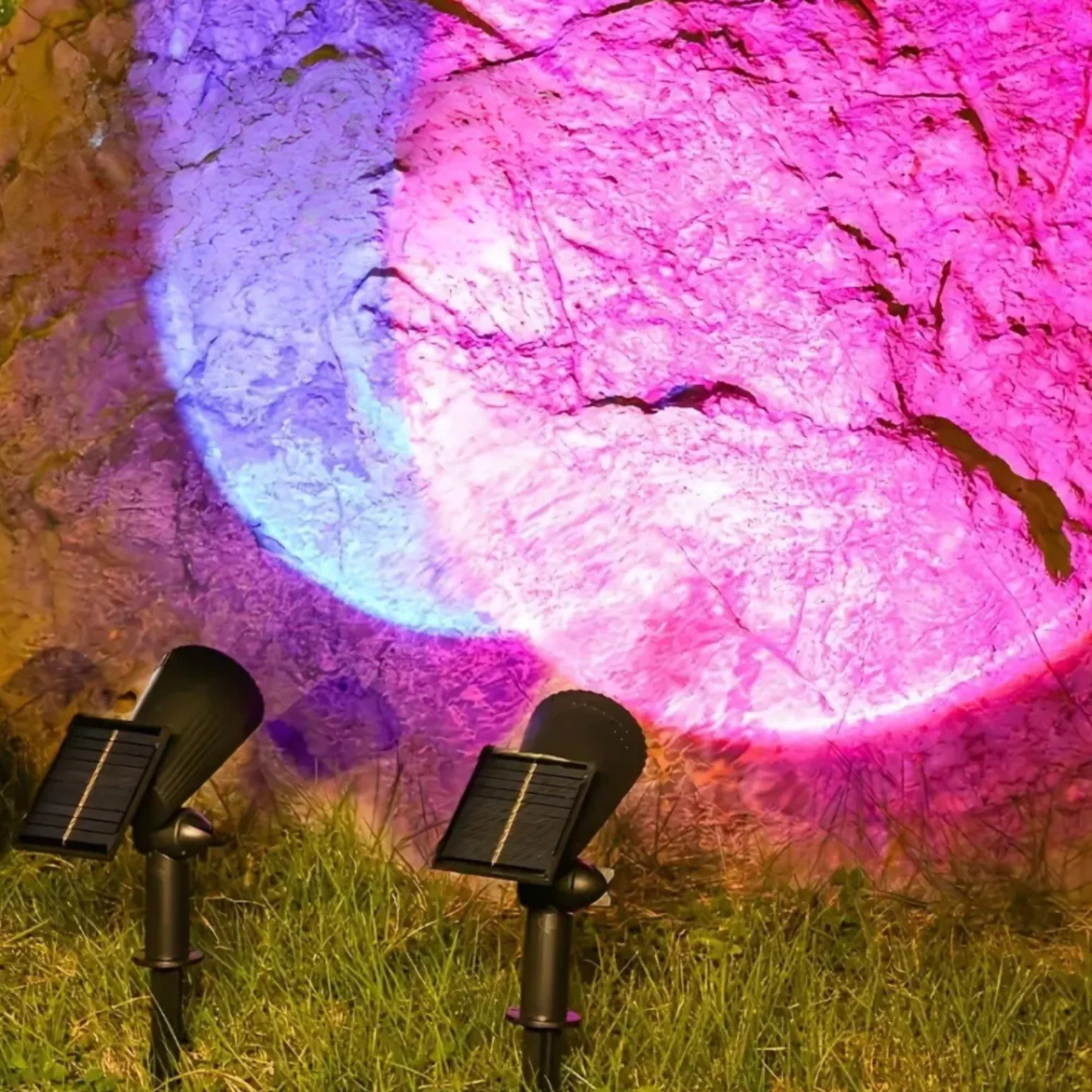 Solar Garden Spotlight LED IP55 Outdoor Light with Dusk Sensor 9 Color Modes