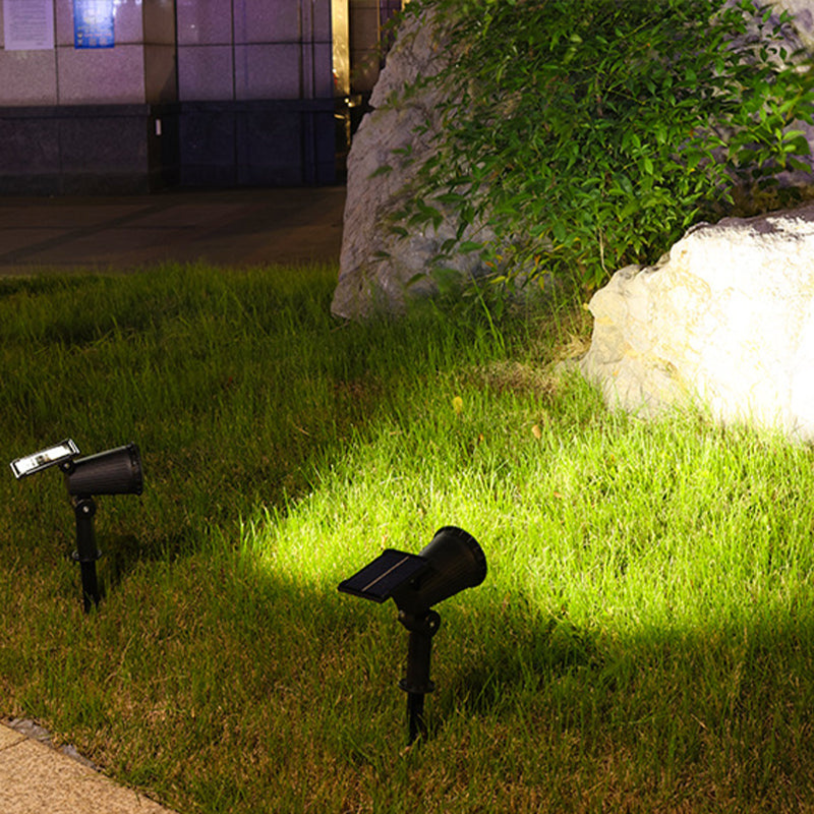 Solar Garden Spotlight LED IP55 Outdoor Light with Dusk Sensor 9 Color Modes