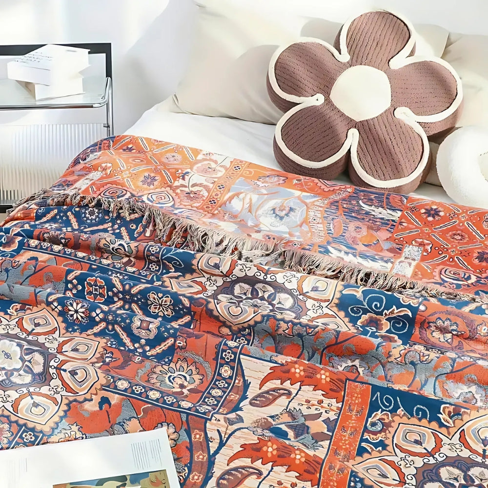 SoleaFlair: Cotton blankets in floral jacquard pattern with soft texture – for sofa & living area