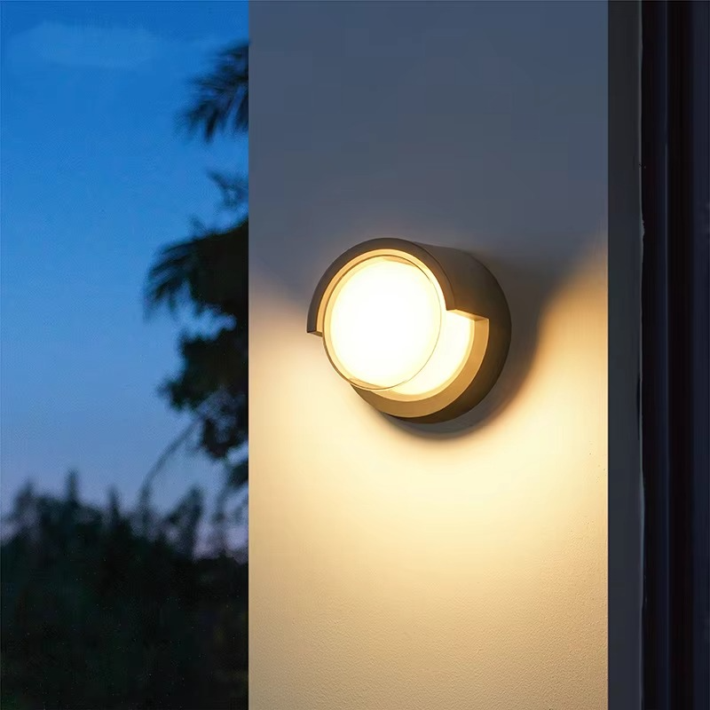 Solvion: LED Outdoor Wall Light with Sensor – Modern Design for Garden & Entrance Area