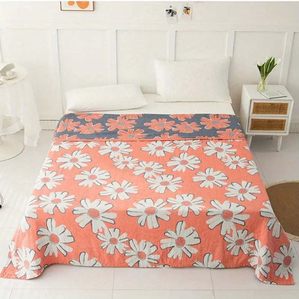 Summer Meadow: Cozy Cotton Blanket with Daisy Print & 4-Layer Gauze – for Sofa & Bed