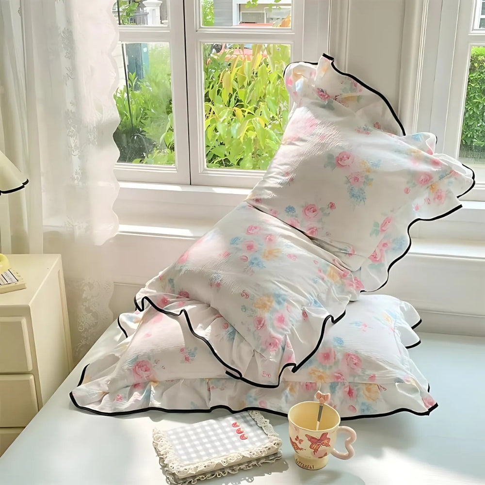 LaceDream: Pillowcase with Ruffles & Lace – Romantic & Decorative for Bedroom (Set of 2)