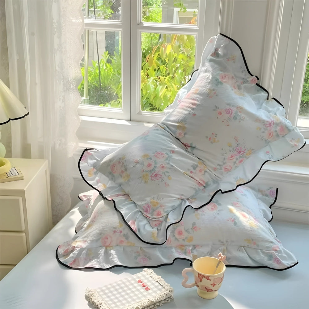 LaceDream: Pillowcase with Ruffles & Lace – Romantic & Decorative for Bedroom (Set of 2)