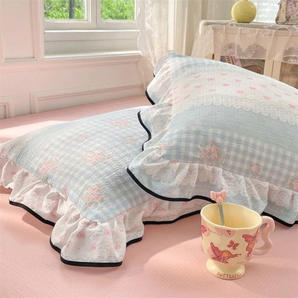 LaceDream: Pillowcase with Ruffles & Lace – Romantic & Decorative for Bedroom (Set of 2)