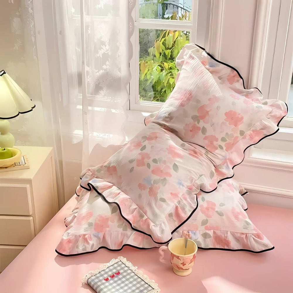 LaceDream: Pillowcase with Ruffles & Lace – Romantic & Decorative for Bedroom (Set of 2)
