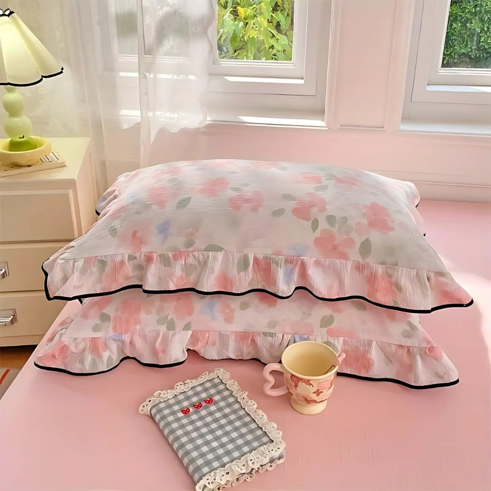 LaceDream: Pillowcase with Ruffles & Lace – Romantic & Decorative for Bedroom (Set of 2)