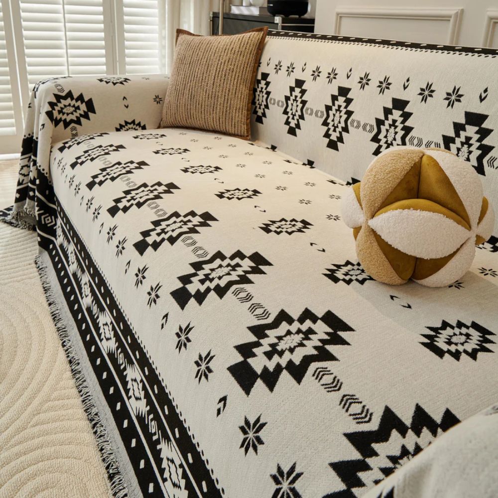 Tribal Harmony: Sofa Cover in Soft Chenille with Reversible Boho-Tribal Pattern – for Sofa & Living Room