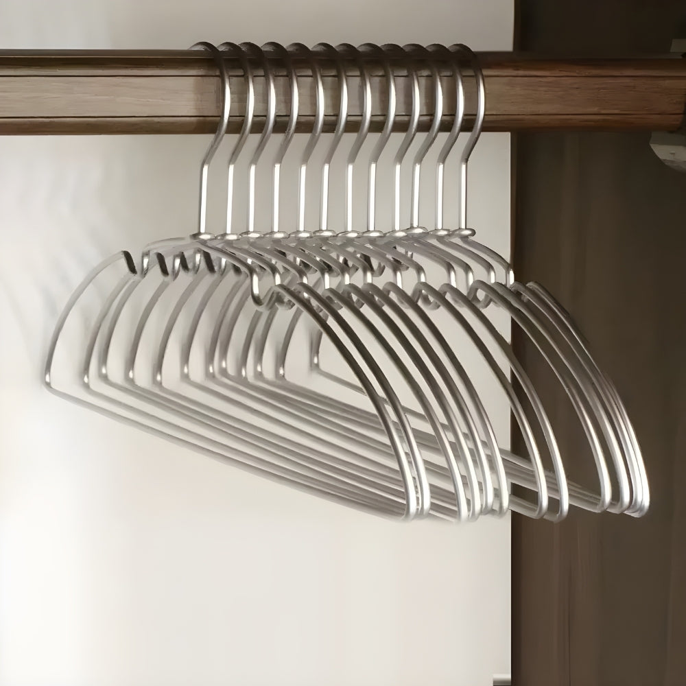 StilBogen: Seamless Hangers – Polished Metal, Wrinkle-Free & Decorative for Clothes Rails & Wardrobes (10 Pieces)