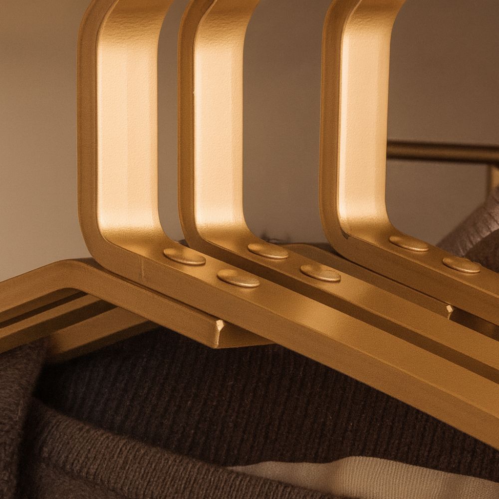 StilGriff: Premium Hanger Made of Metal Alloy – Durable, Elegant & Practical for Shirts & Coats