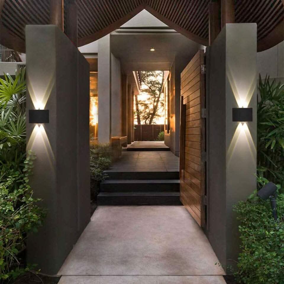 Storméa: Modern Outdoor Wall Light Made of Aluminum with Durable LED Light – for Balcony & Facade Lighting