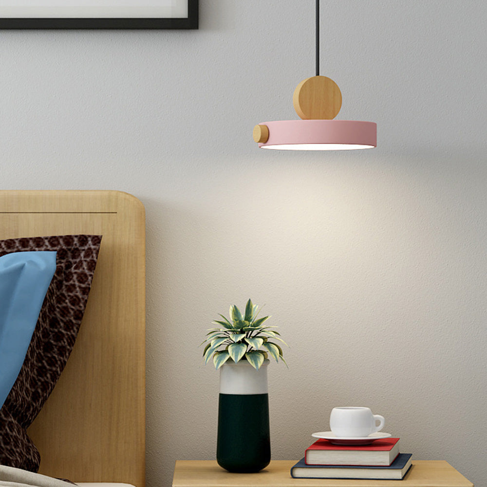 StrahlBunt: Modern Wooden Pendant Light LED Colorful – Stylish & Functional for Living Room & Dining Area