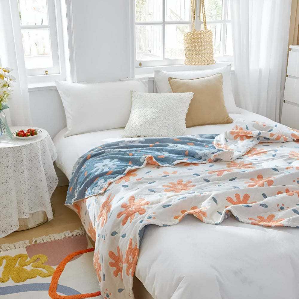 RadiantJoy: Cotton Blankets in Abstract Pattern with Reversible Function & Year-Round Lightness – for Sofa & Bed
