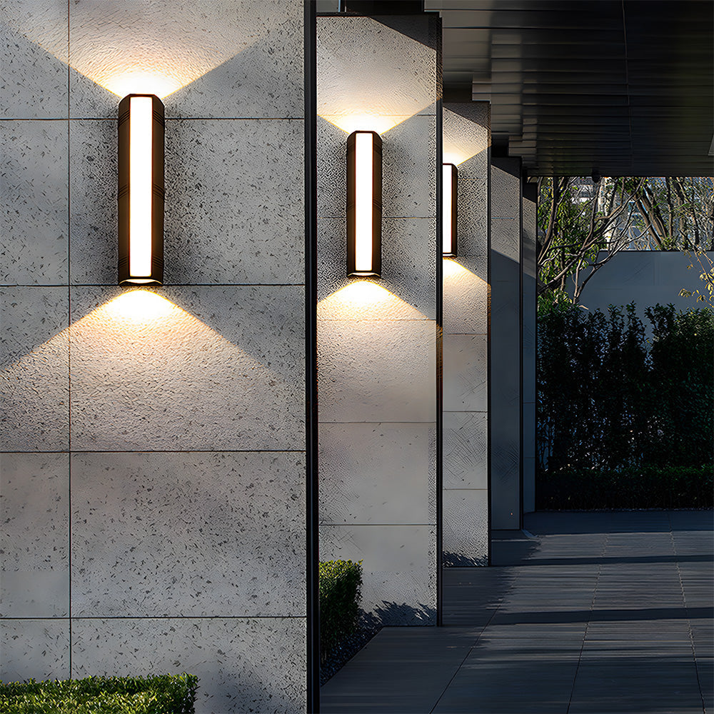 StrahlHaus: Modern Waterproof LED Outdoor Wall Light – Stylish & Bright for Garden & House Wall