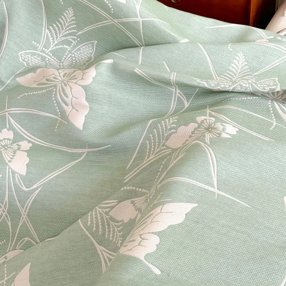 SylvaraLuft: Cotton blankets in airy butterfly design with three-layer cotton quality & reversible lightness – for living room & bedroom