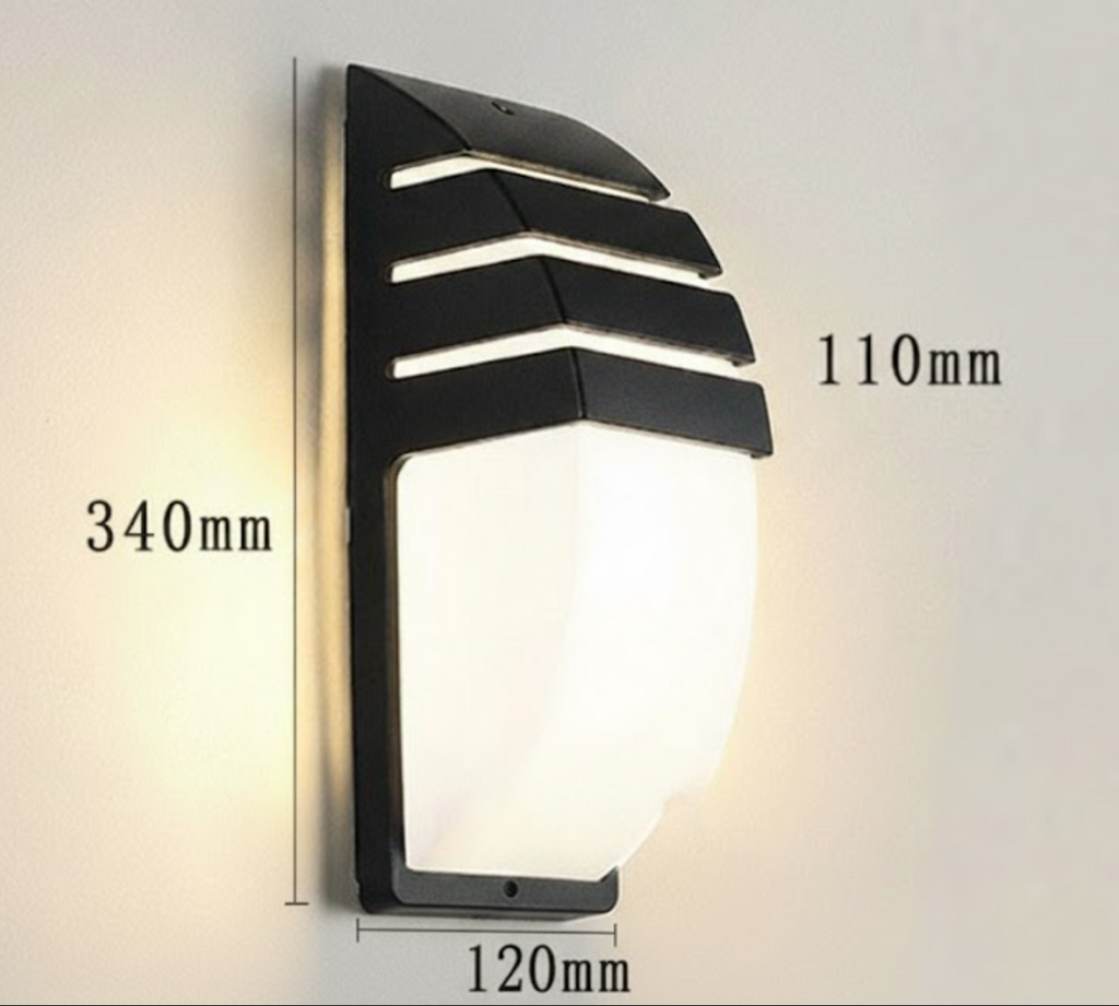 Terrassenglanz: Waterproof LED Wall Light with Sensor & Elegant Black Design – for Terrace & Entrance