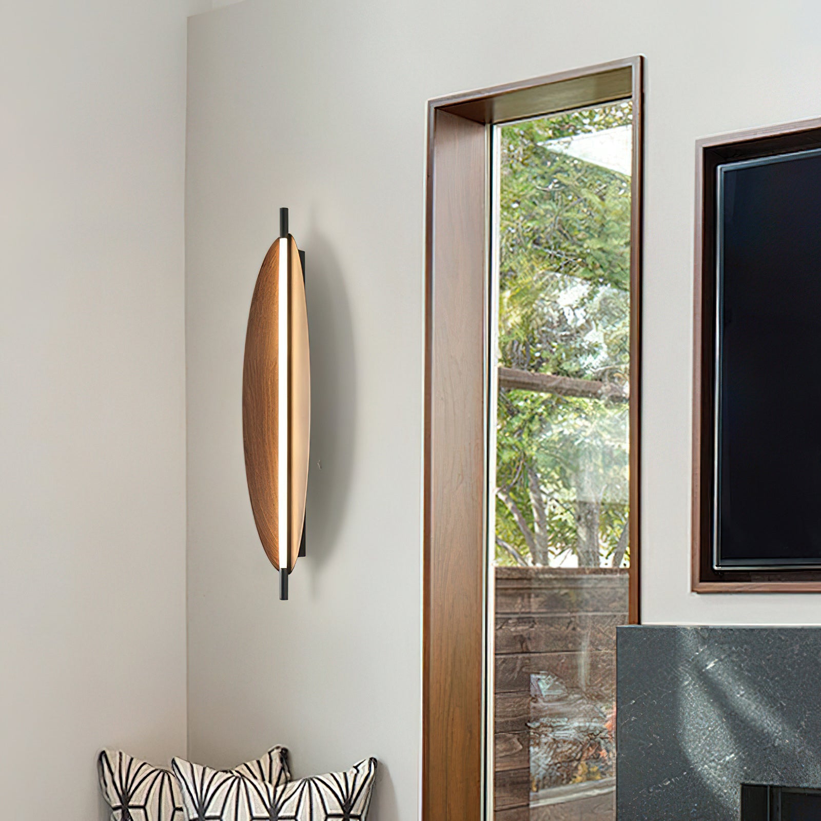 Thula Wall Lamp