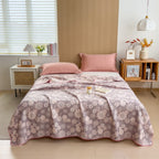 Dreamy Daydreams: Cotton blankets made from cotton gauze with a rustic floral print & soft texture – for sofa & lounge