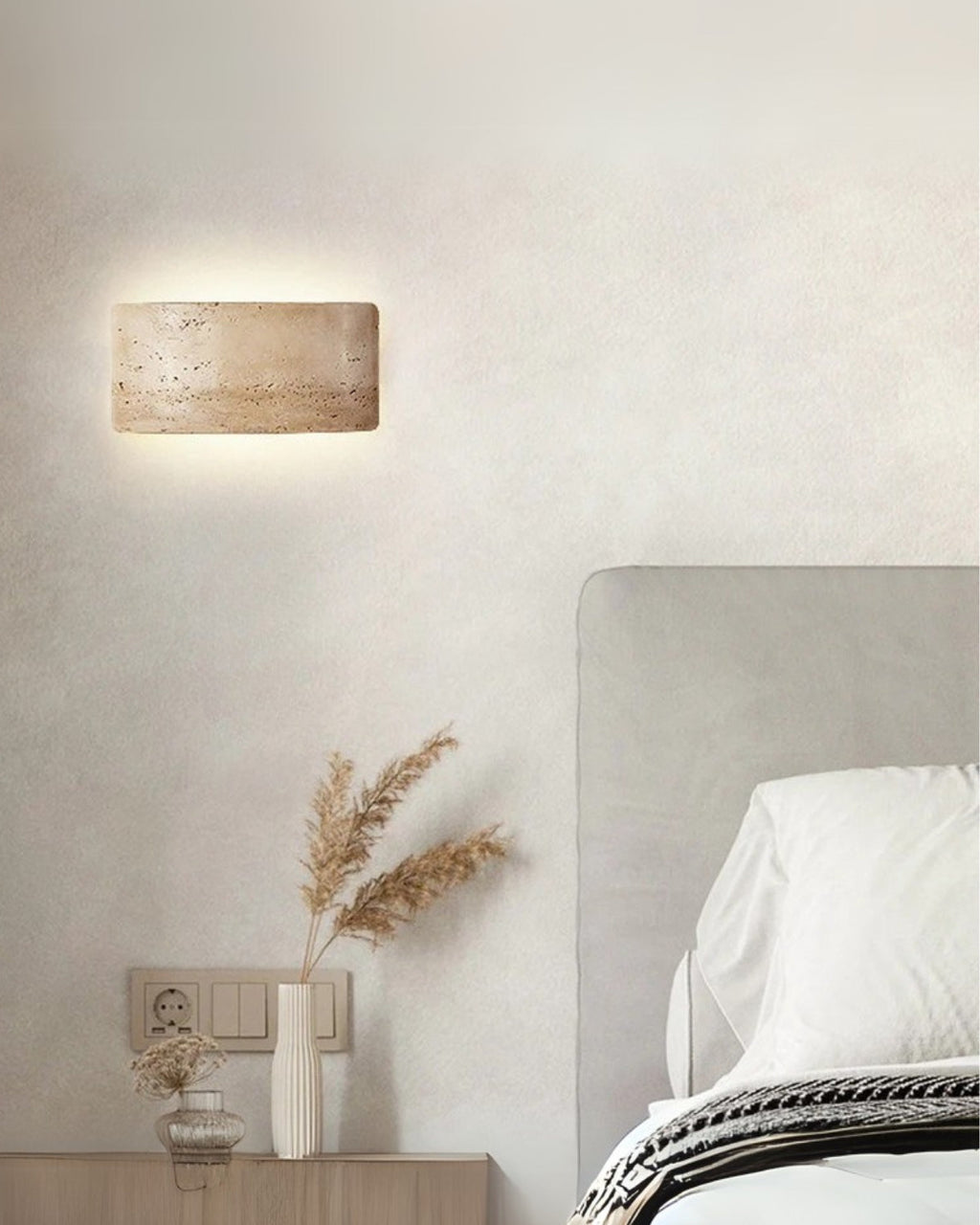 TravéaLume: Modern Travertine Wall Lamp Made of Natural Stone with Warm White LED Light & IP65 – for Indoor & Outdoor Use