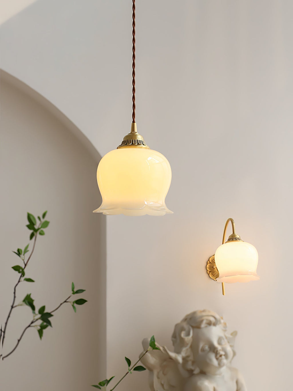 Vintage Brass Petal Glass Pendant Light 1-Light