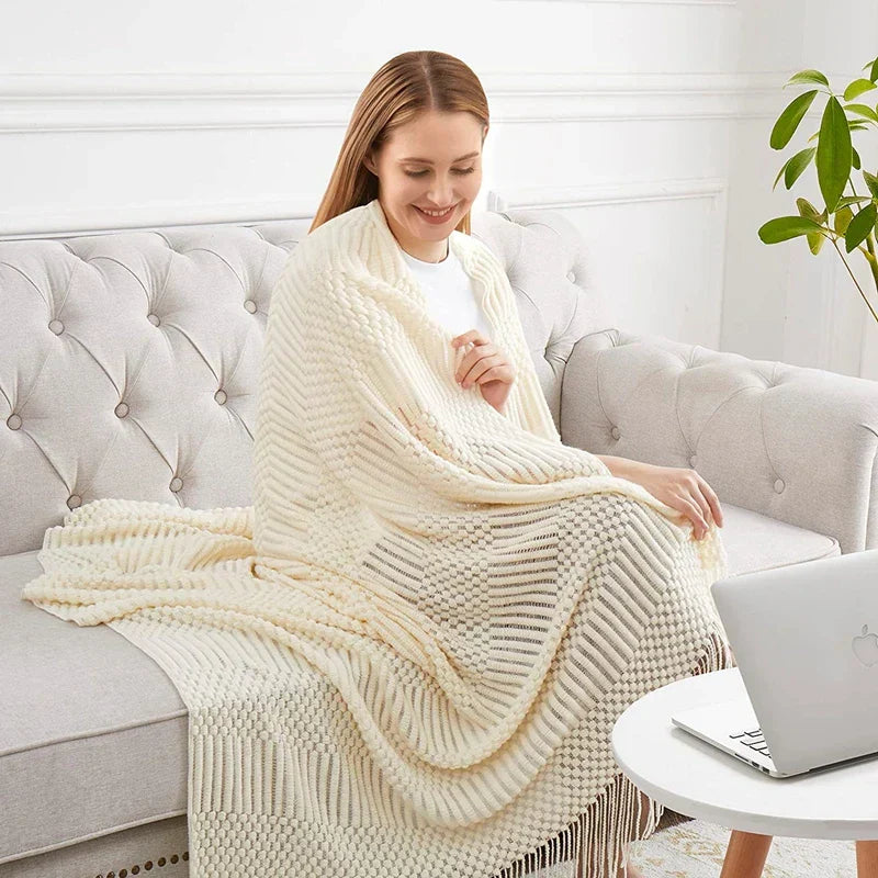 VeluCasa: Boho Luxury Knit Blanket – Chunky Blanket for Bedroom & Sofa