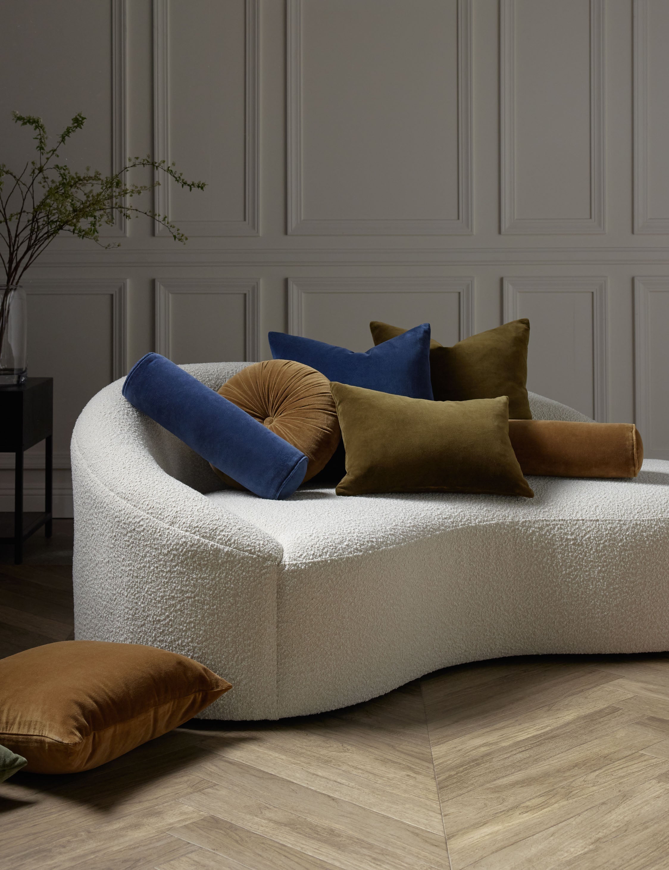 Bela Velvet Pillow | Luxurious Texture, Elegant Finish