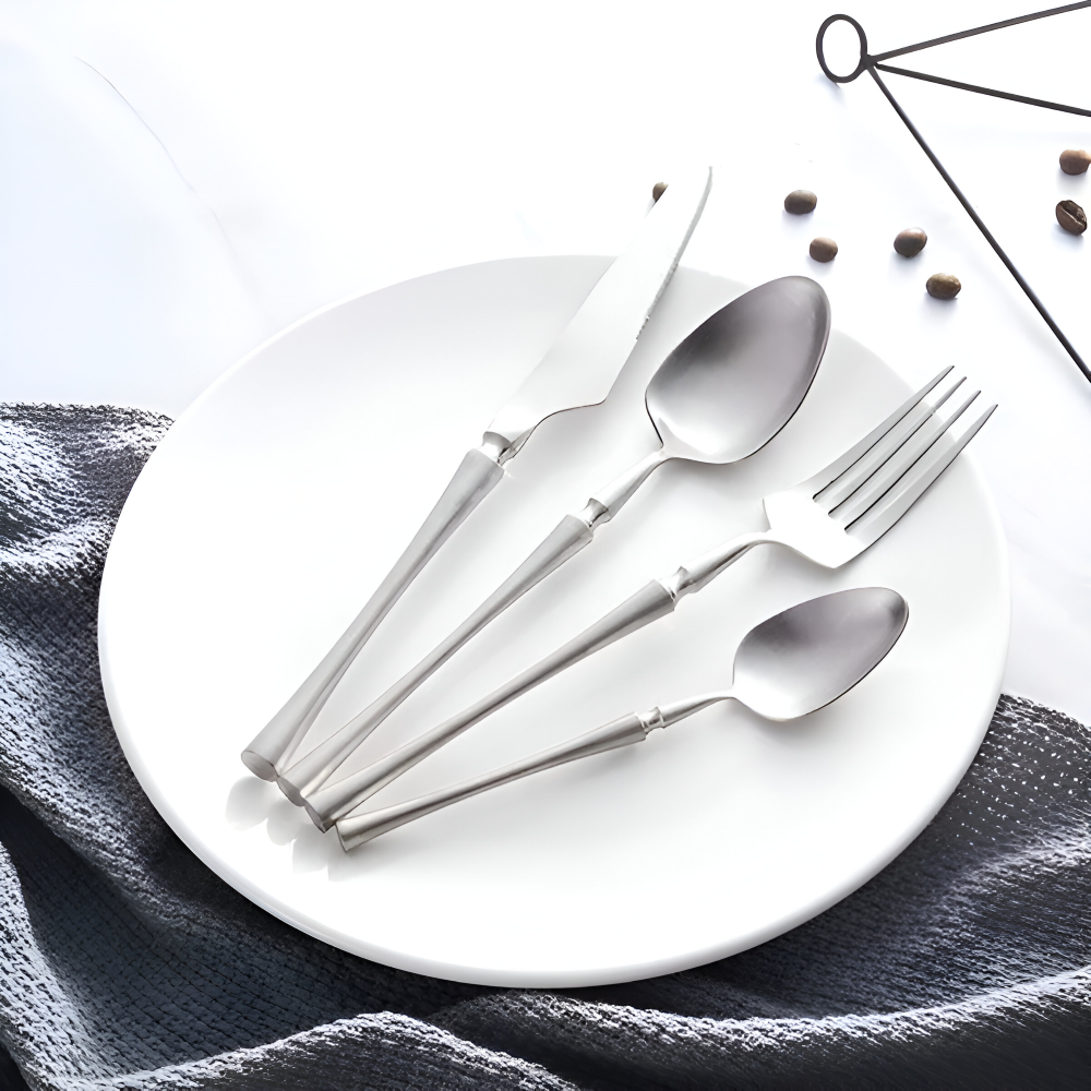 Aurevian – Black Cutlery Set 4 Or 16 Pieces With Golden Details