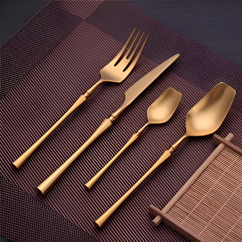 Aurevian – Black Cutlery Set 4 Or 16 Pieces With Golden Details