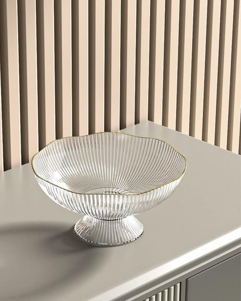 VéraLuxe: Ceramic Fruit Bowl with Ribbed Texture & Golden Edge – for Dining Table & Kitchen