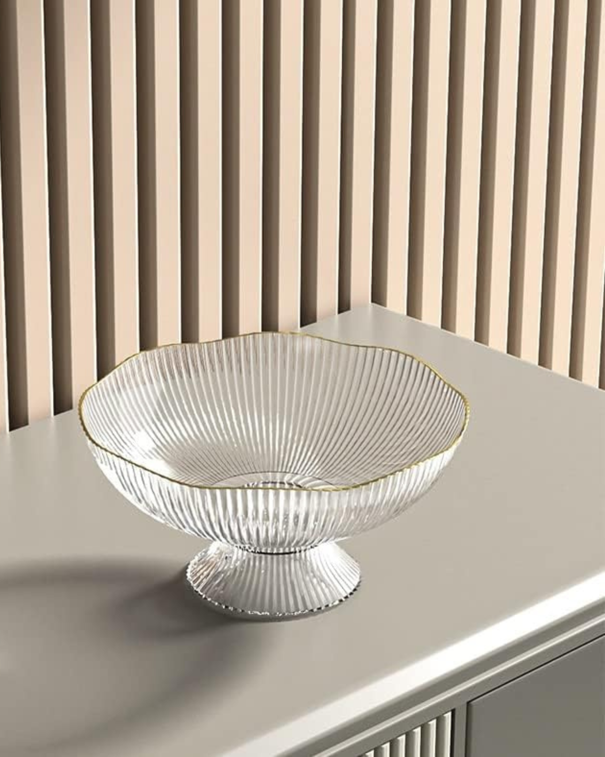 VéraLuxe: Ceramic Fruit Bowl with Ribbed Texture & Golden Edge – for Dining Table & Kitchen