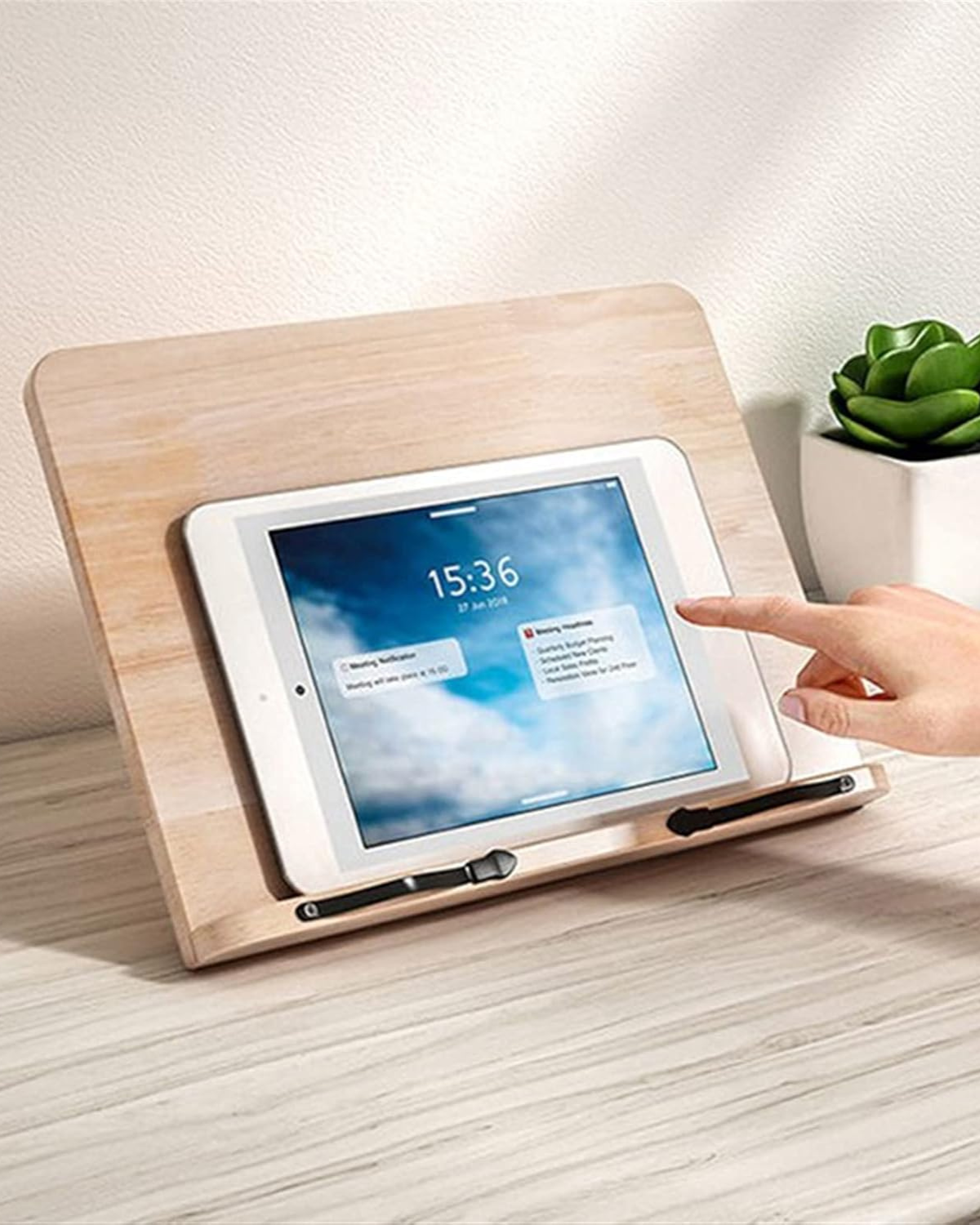 VéraStand: Adjustable Wooden Book Stand with Tablet Holder – for Kitchen & Desk