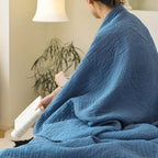 VerdeWebstuhl: Cotton blankets made of cotton with a stylish leaf pattern and easy-care lightness – for bedrooms and living rooms