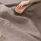 VerdeWebstuhl: Cotton blankets made of cotton with a stylish leaf pattern and easy-care lightness – for bedrooms and living rooms