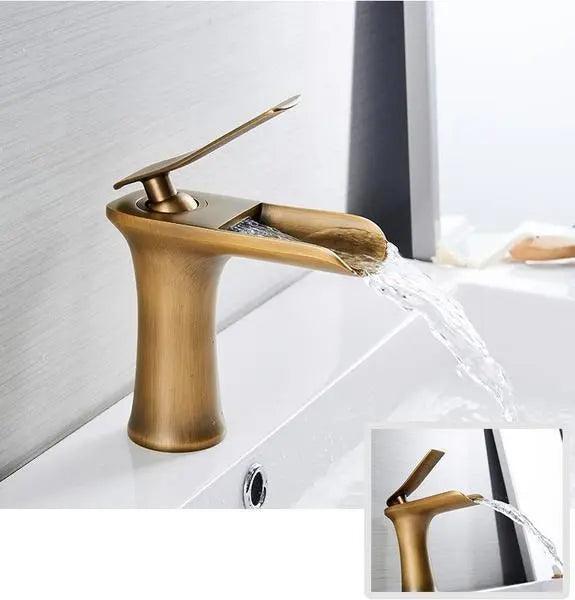 VetroLux: Elegant Sink Faucet – Golden Fixture for a Modern Bathroom Environment