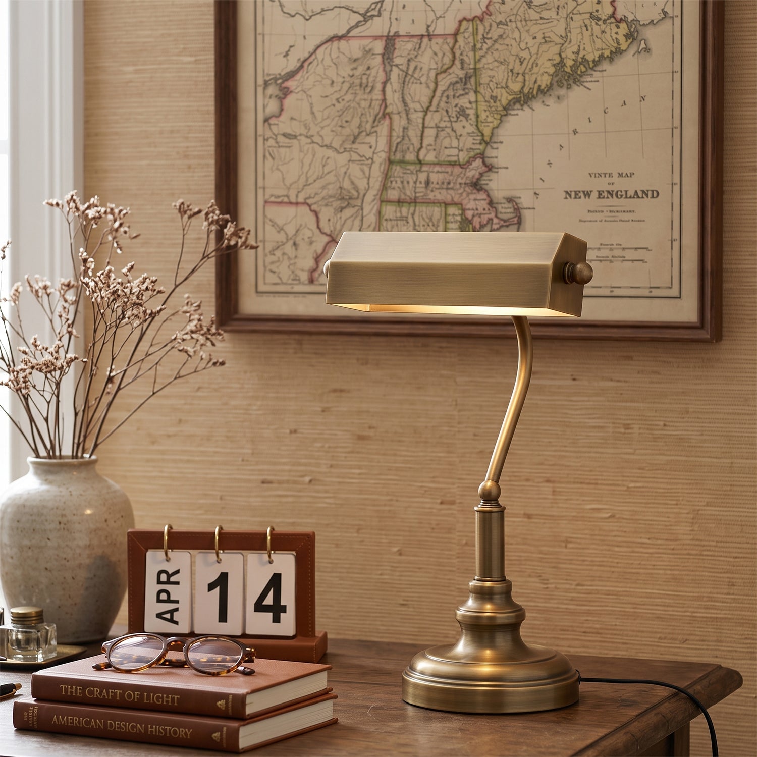 Villve Library Desk Lamp