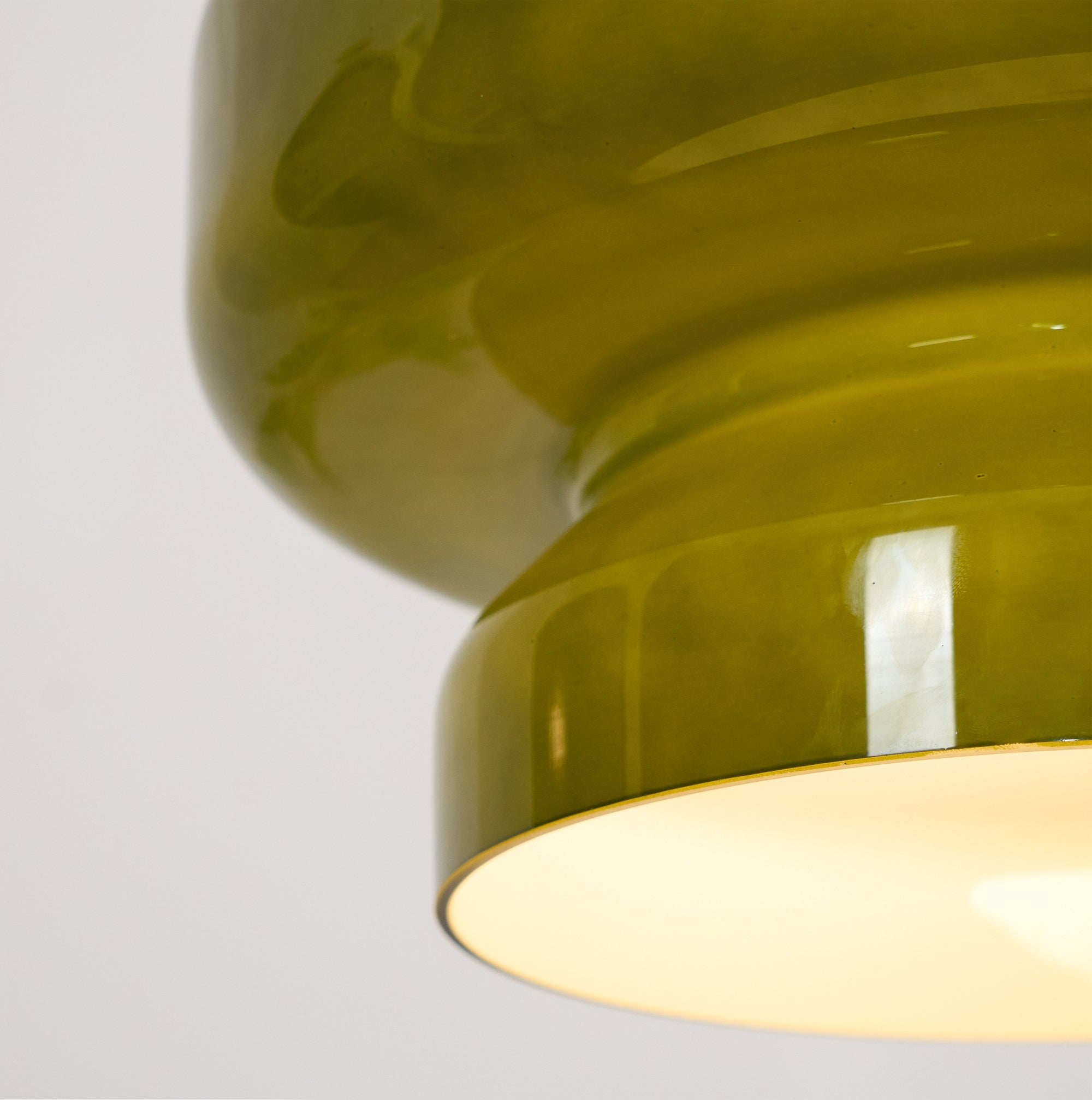 VitraGlow: Glass Pendant Light in Modern Design – Two-Tier Hanging Lamp for Living Room & Dining Room